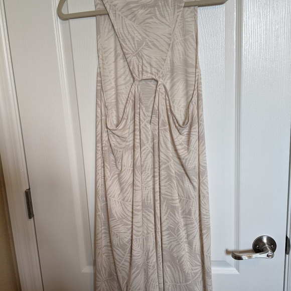Paradise Bay women's casual sundress. Size L. Light tan with design. - Picture 2 of 5
